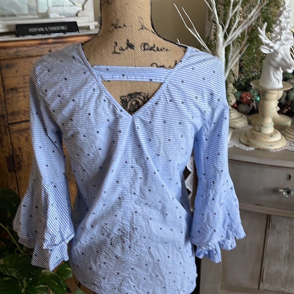Blouse - Picture 2 of 3